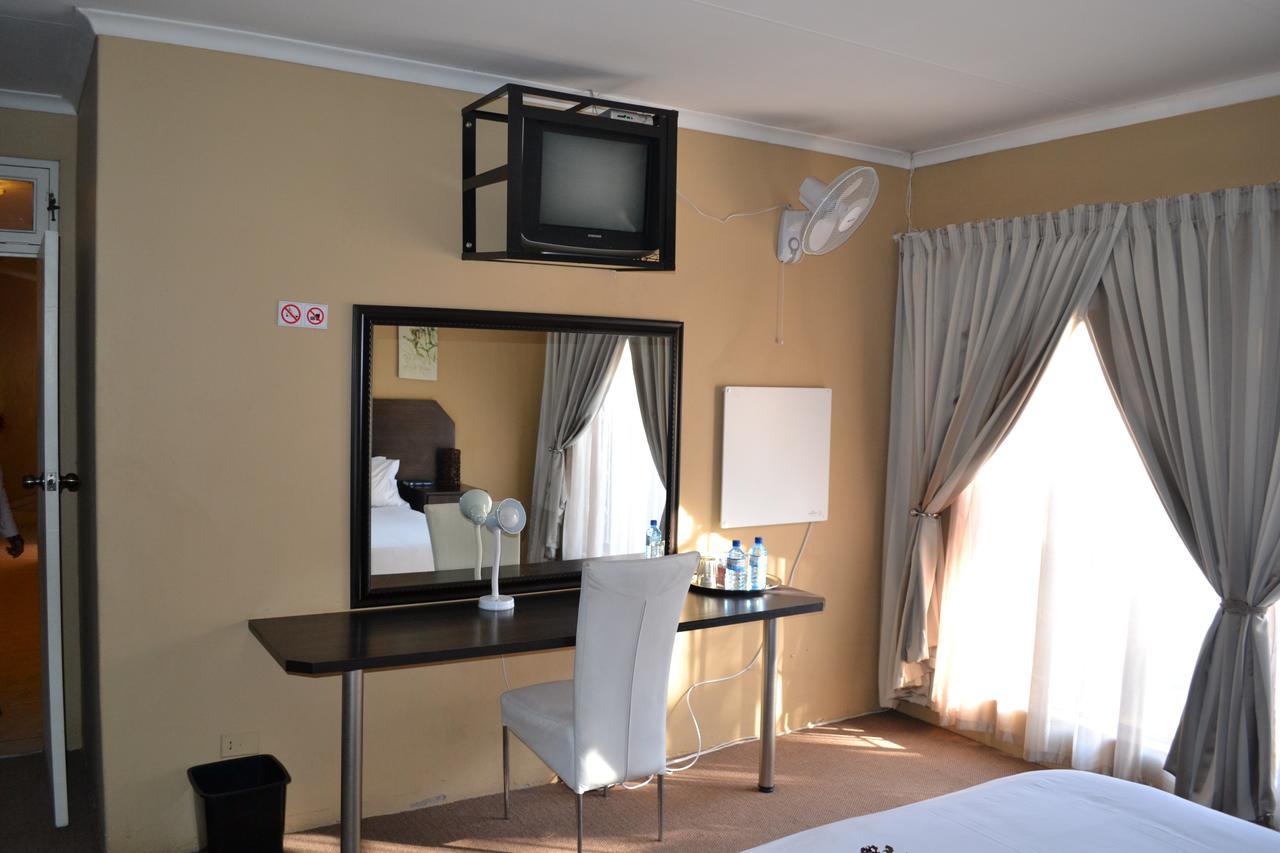 Oasis Of Life Guest House 윗뱅크 외부 사진